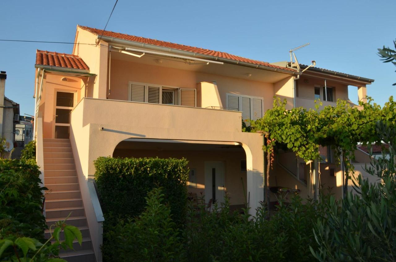Apartments Tomas Betina  Bagian luar foto