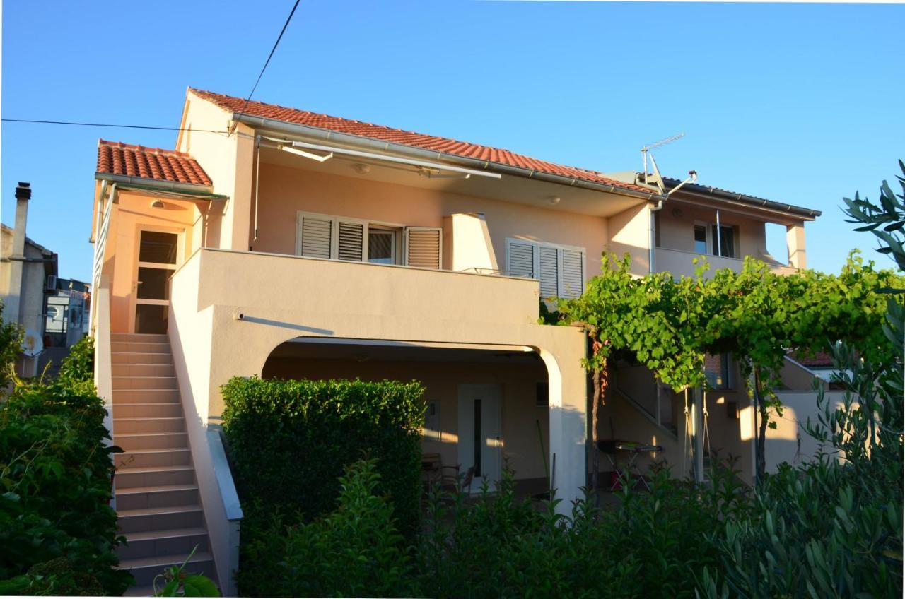 Apartments Tomas Betina  Bagian luar foto