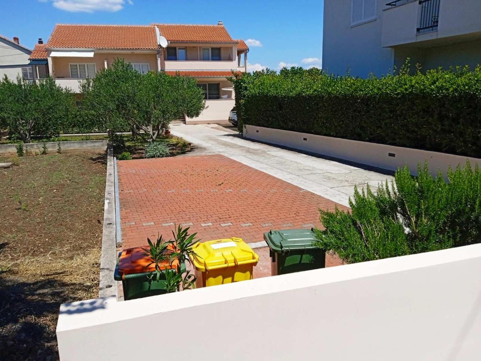 Apartments Tomas Betina  Bagian luar foto