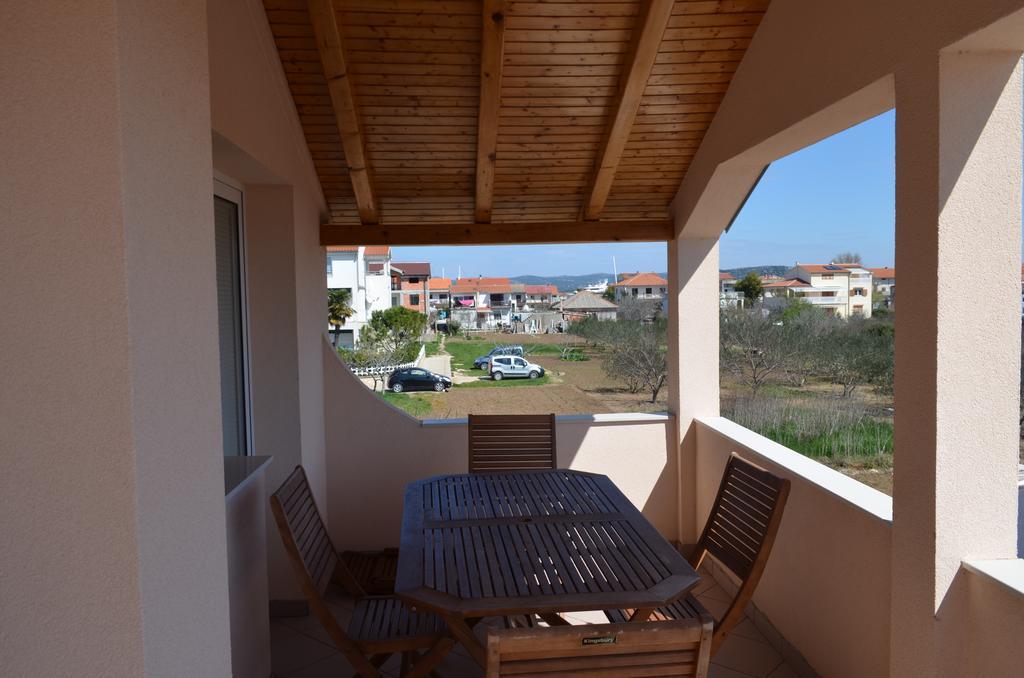 Apartments Tomas Betina  Bagian luar foto